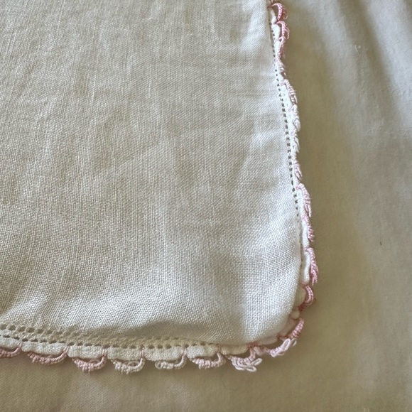 Set of 3 Vintage Crochet Edged Handkerchiefs. Floral Embroidered & Solid White. - Picture 8 of 13